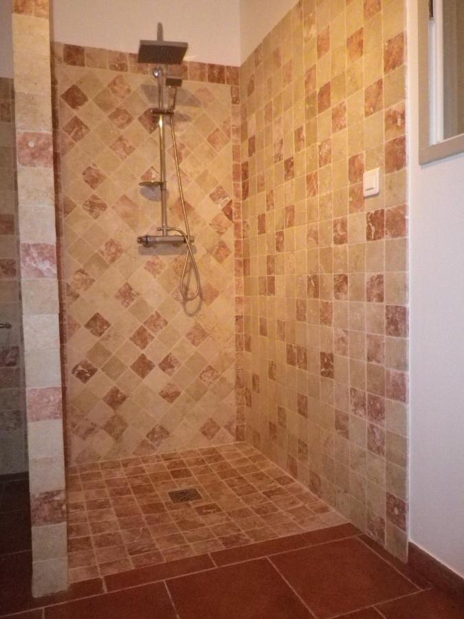 La Mordoree La Motte-d'Aigues Екстер'єр фото